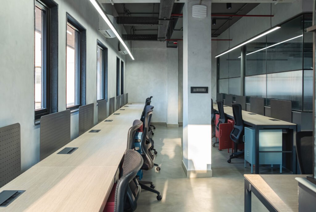 BEYOND OFFICES Open workstations