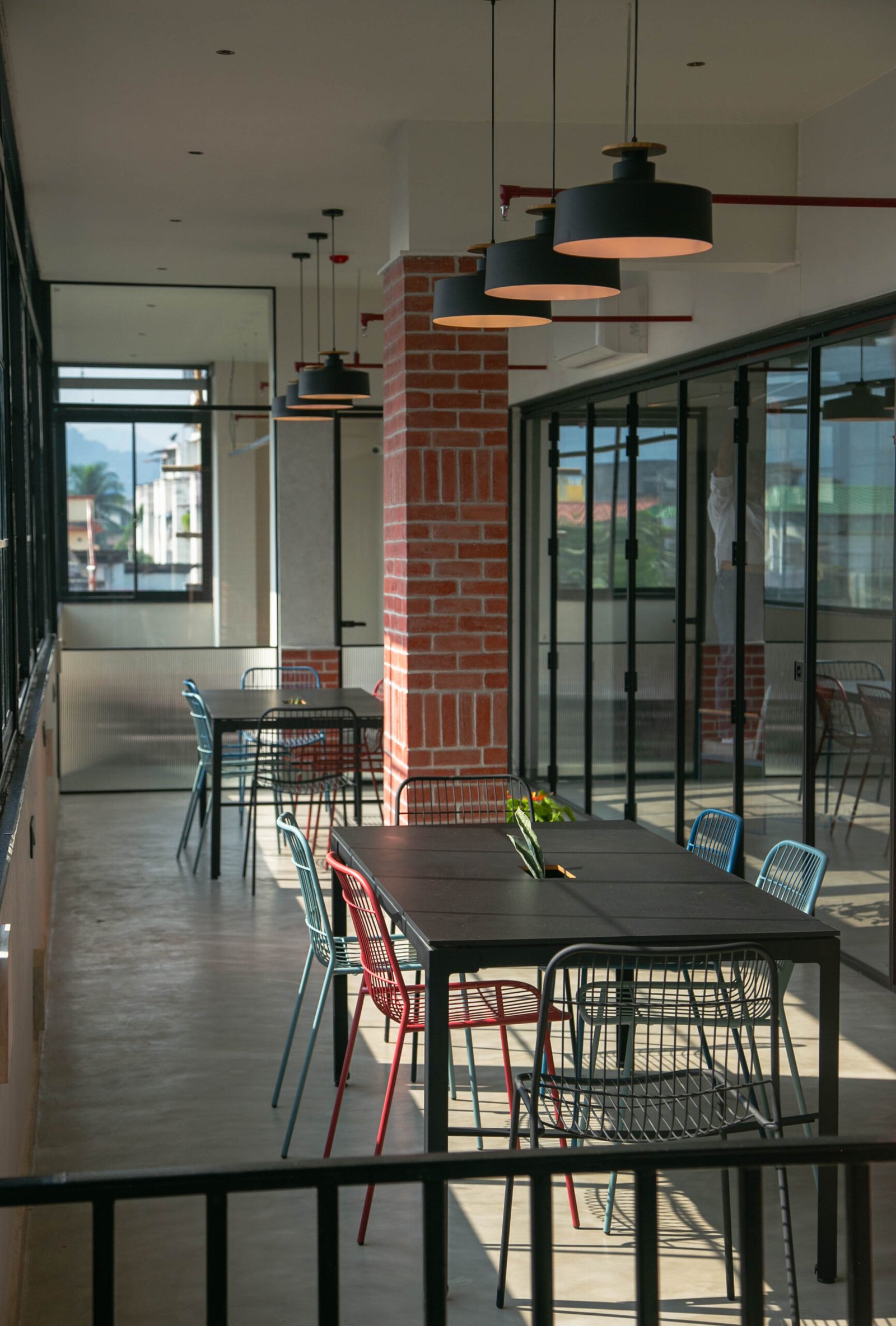 BEYOND OFFICES Breakout zone